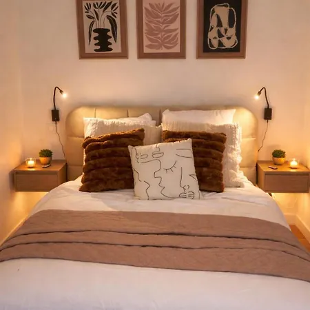 아파트 Peaceful & Elegant Retreat In The Heart Of Town 카르카손